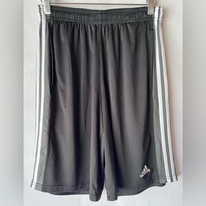 Adidas Athletic Shorts 3‎ Stripe size Small